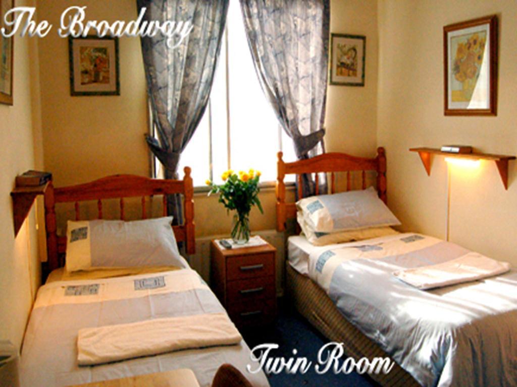 Broadway Lodge Bed And Breakfast Surbiton Rom bilde